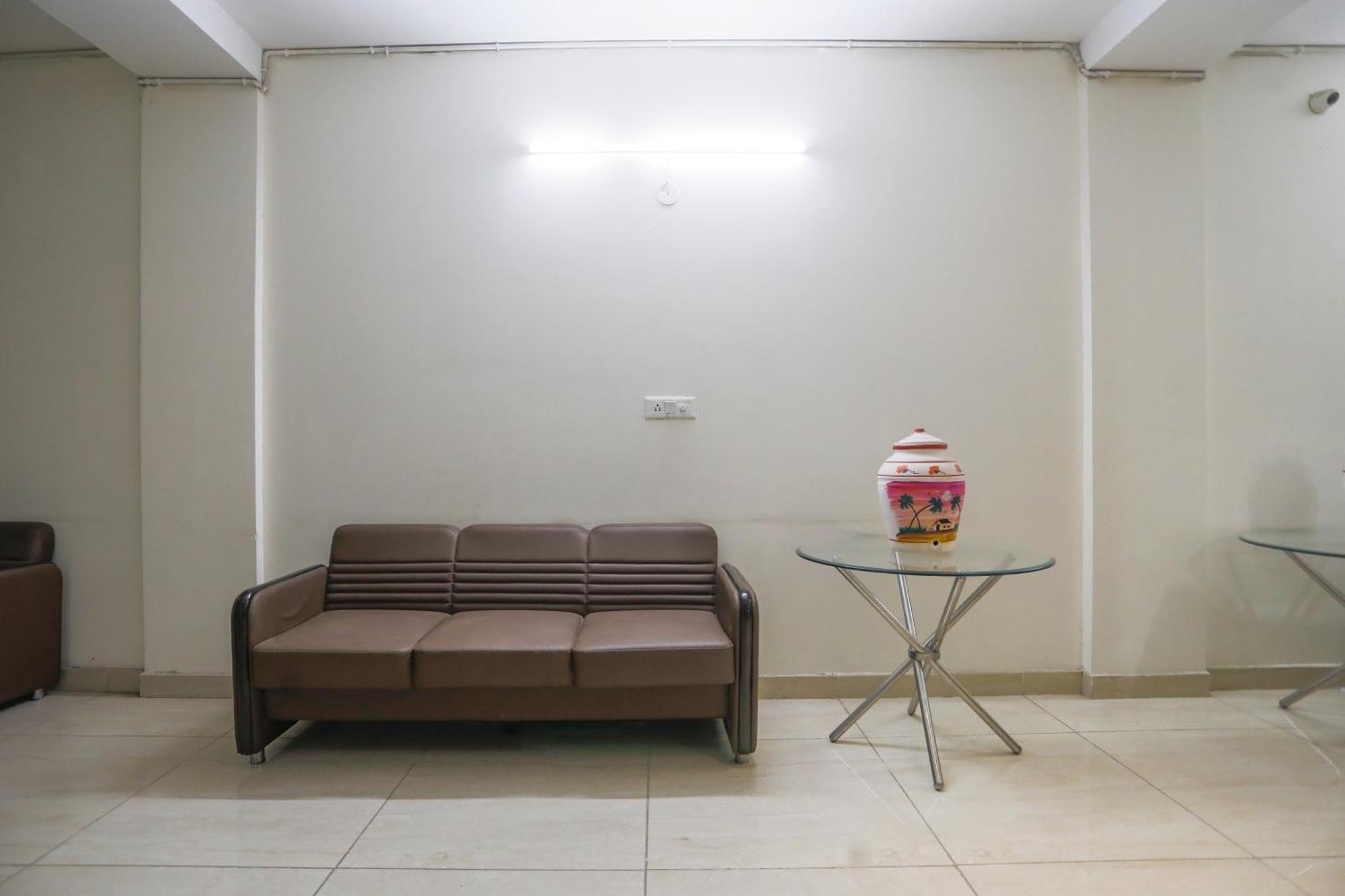 Hotel O Jsb Hotel Faridabad Eksteriør billede